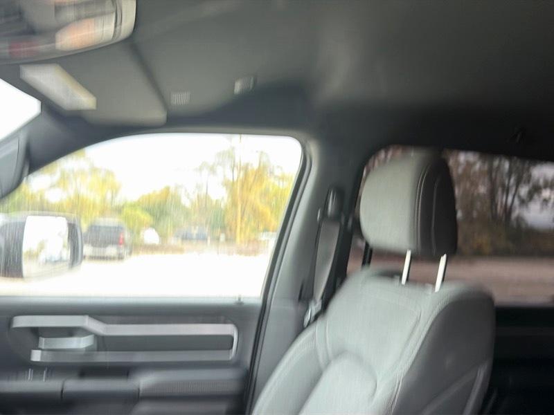 RAM 1500 Big Horn Crew Cab SWB 4WD 2023