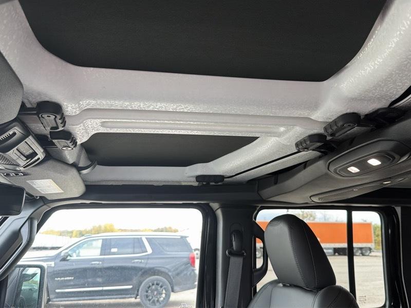 Jeep Wrangler  2024
