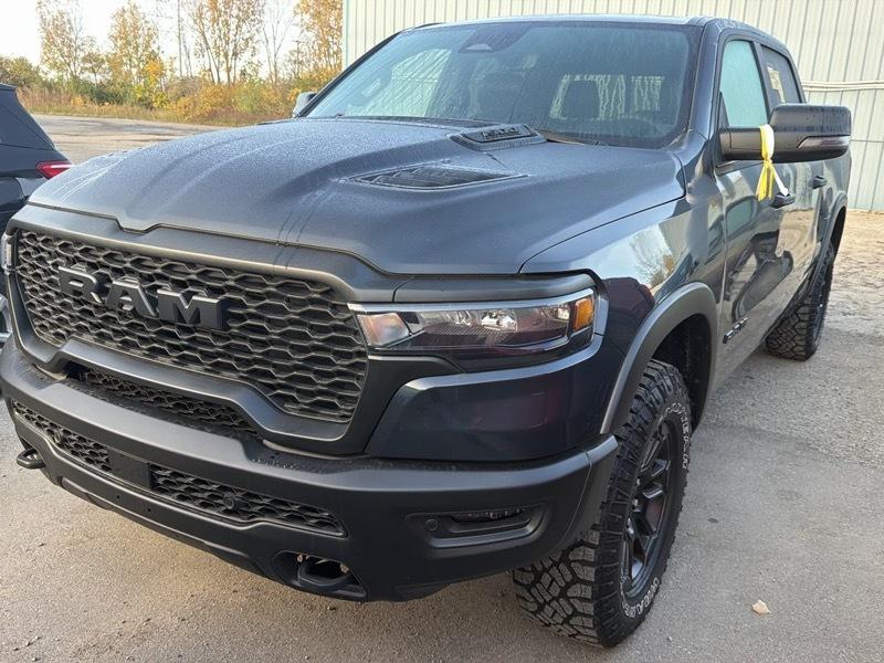 RAM 1500 Rebel Crew Cab SB 4WD 2026
