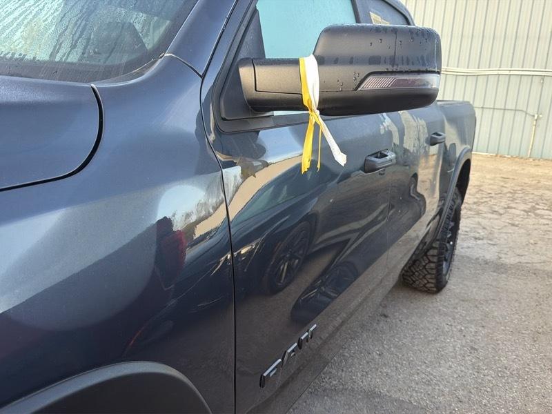 RAM 1500 Rebel Crew Cab SB 4WD 2026