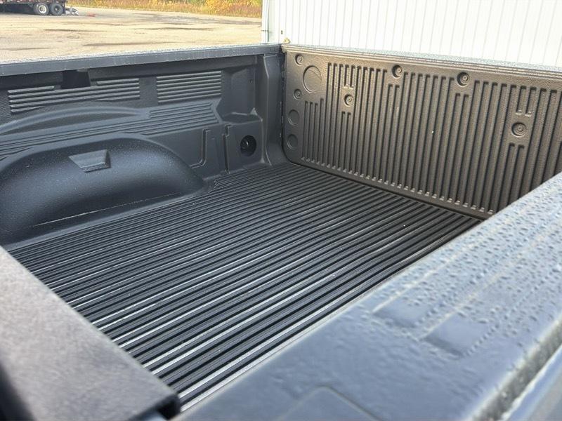 RAM 1500 Rebel Crew Cab SB 4WD 2026