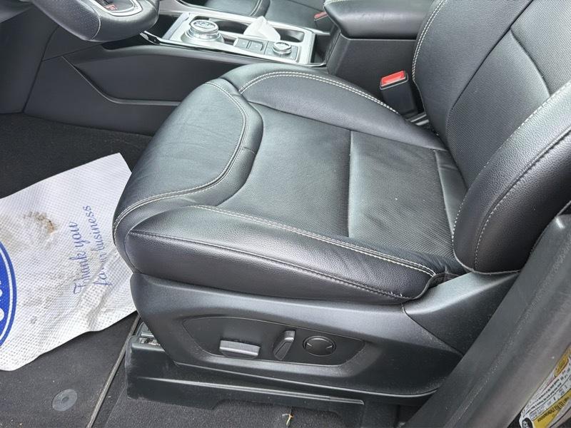 Ford Explorer  2023