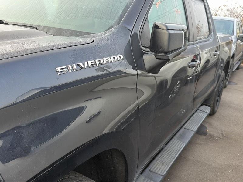 Chevrolet Silverado 1500 RST Crew Cab 4WD 2024