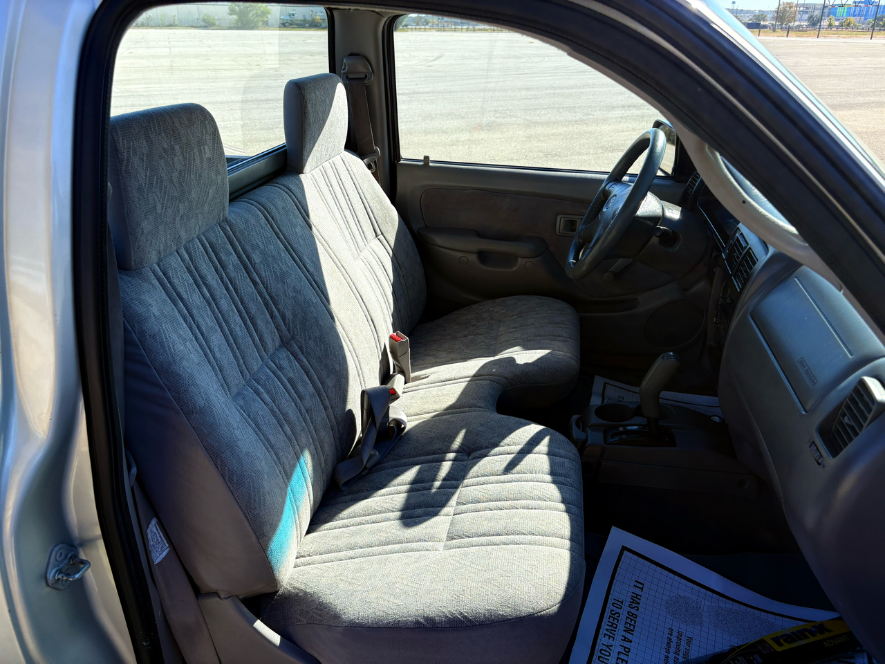 Toyota Tacoma Regular Cab 2WD 2001