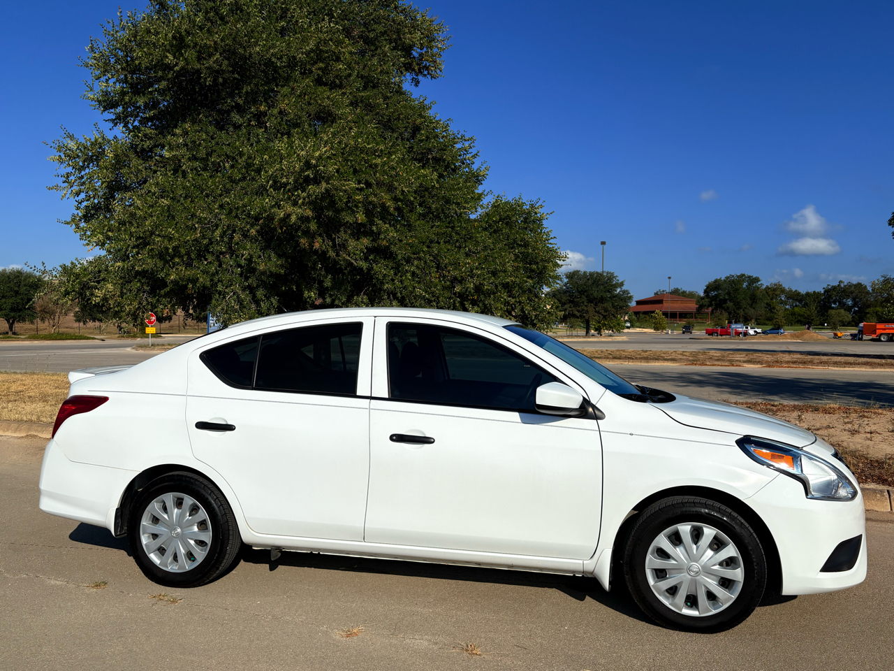 Nissan Versa 1.6 S Plus 2019