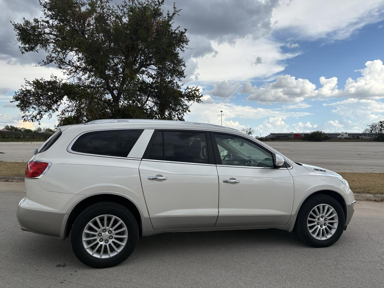 Buick Enclave Leather FWD 2012
