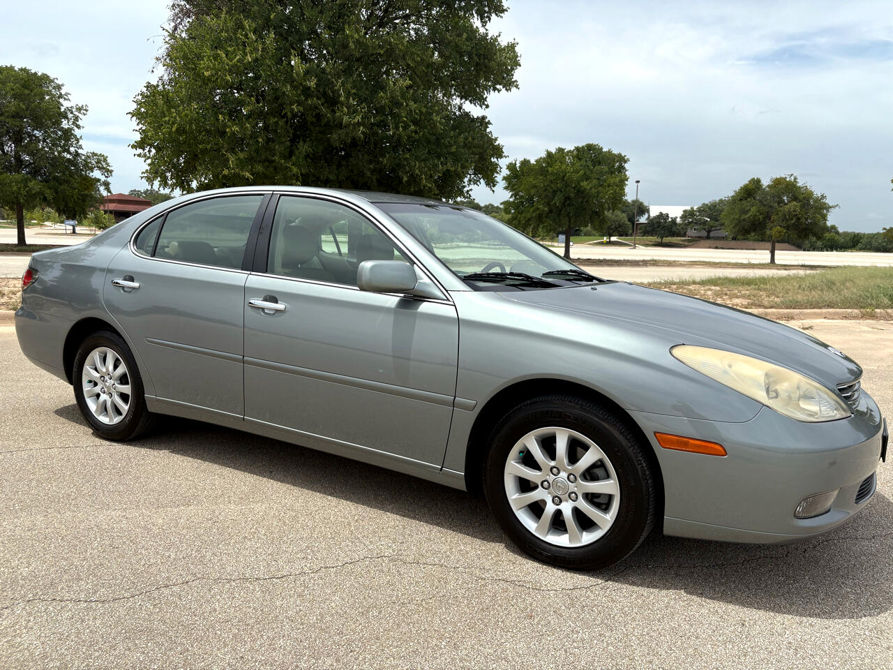 2004 Lexus ES 330 photo 35
