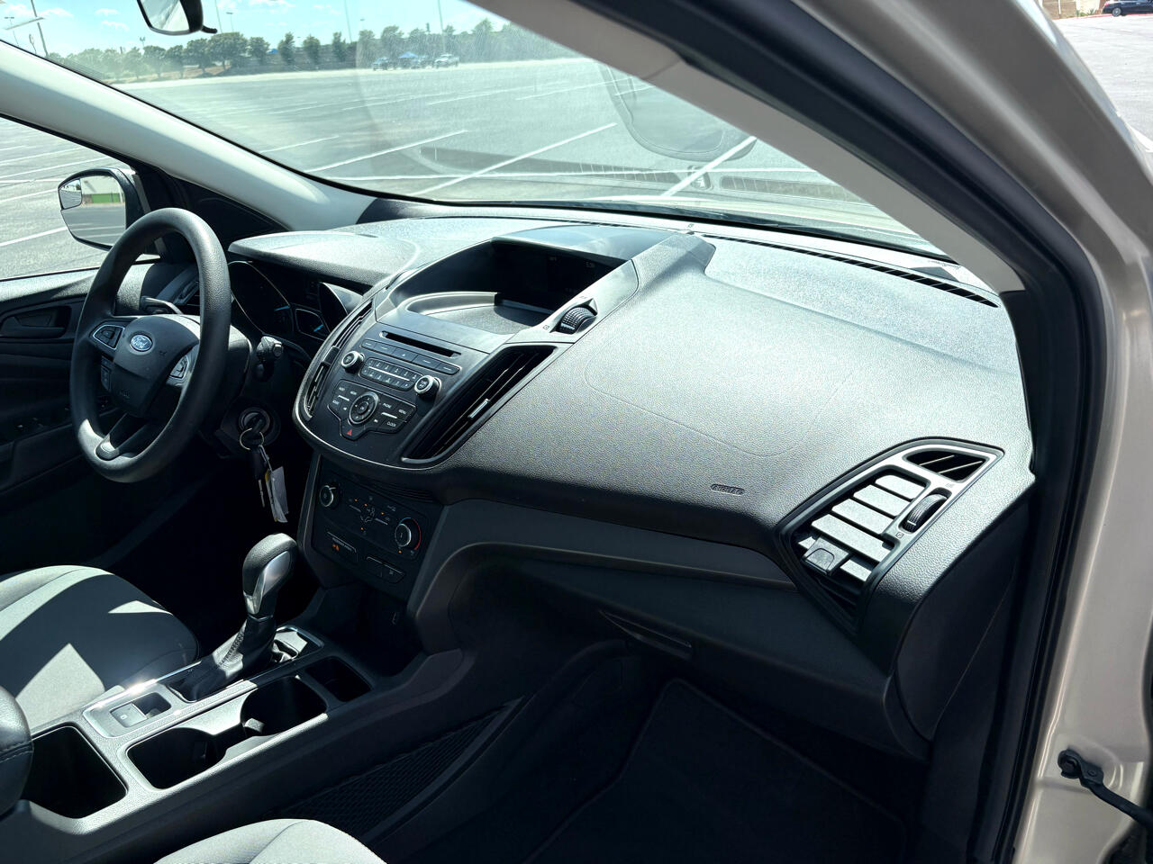 Ford Escape S FWD 2018 Ford Escape S FWD 2018