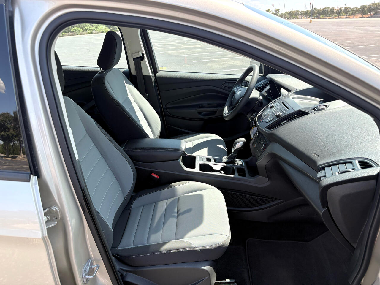 Ford Escape S FWD 2018 Ford Escape S FWD 2018