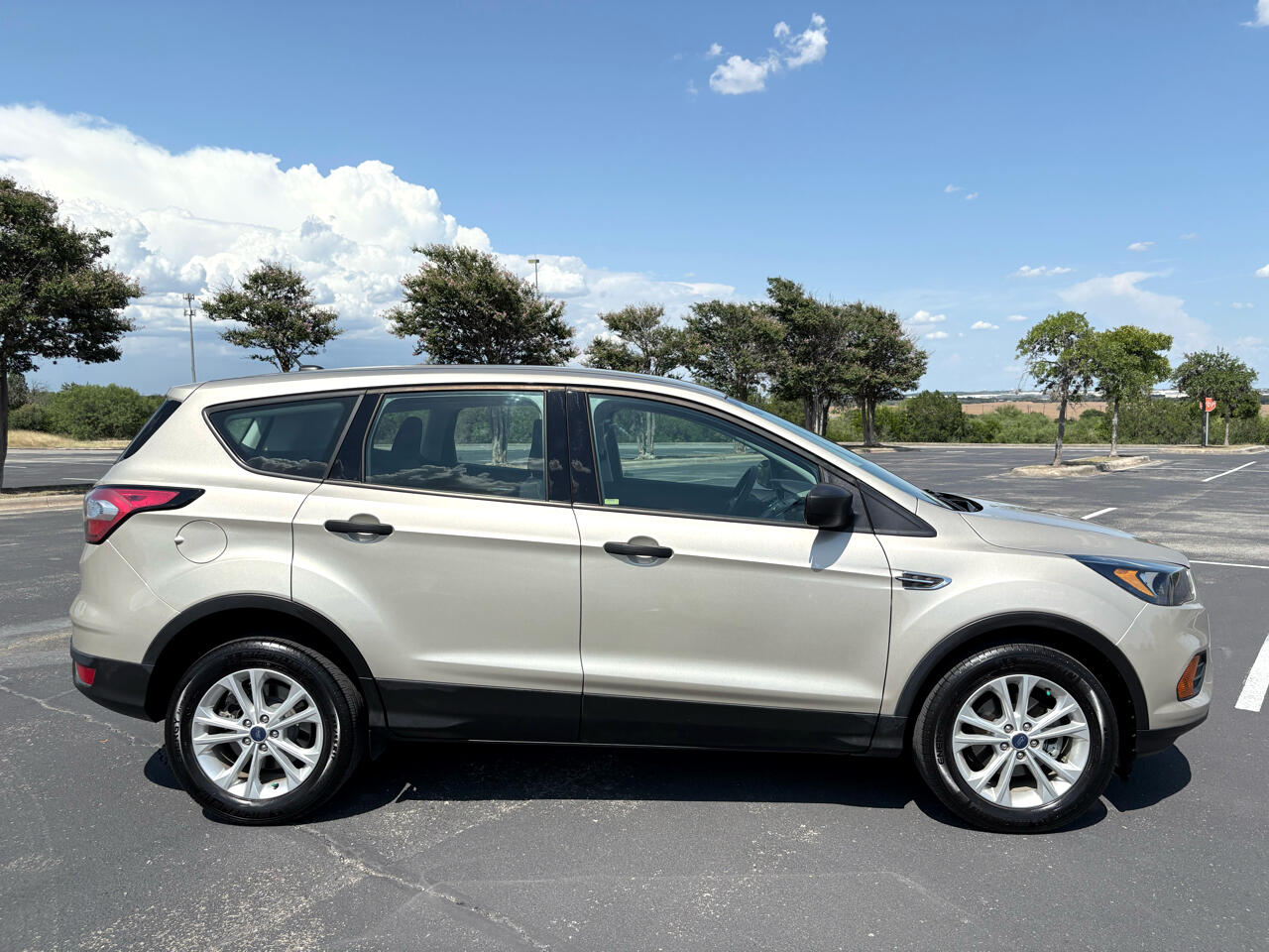 Ford Escape S FWD 2018 Ford Escape S FWD 2018