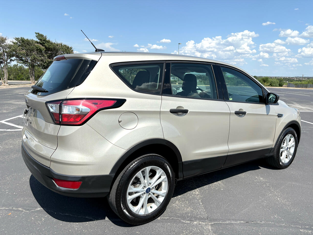 Ford Escape S FWD 2018 Ford Escape S FWD 2018