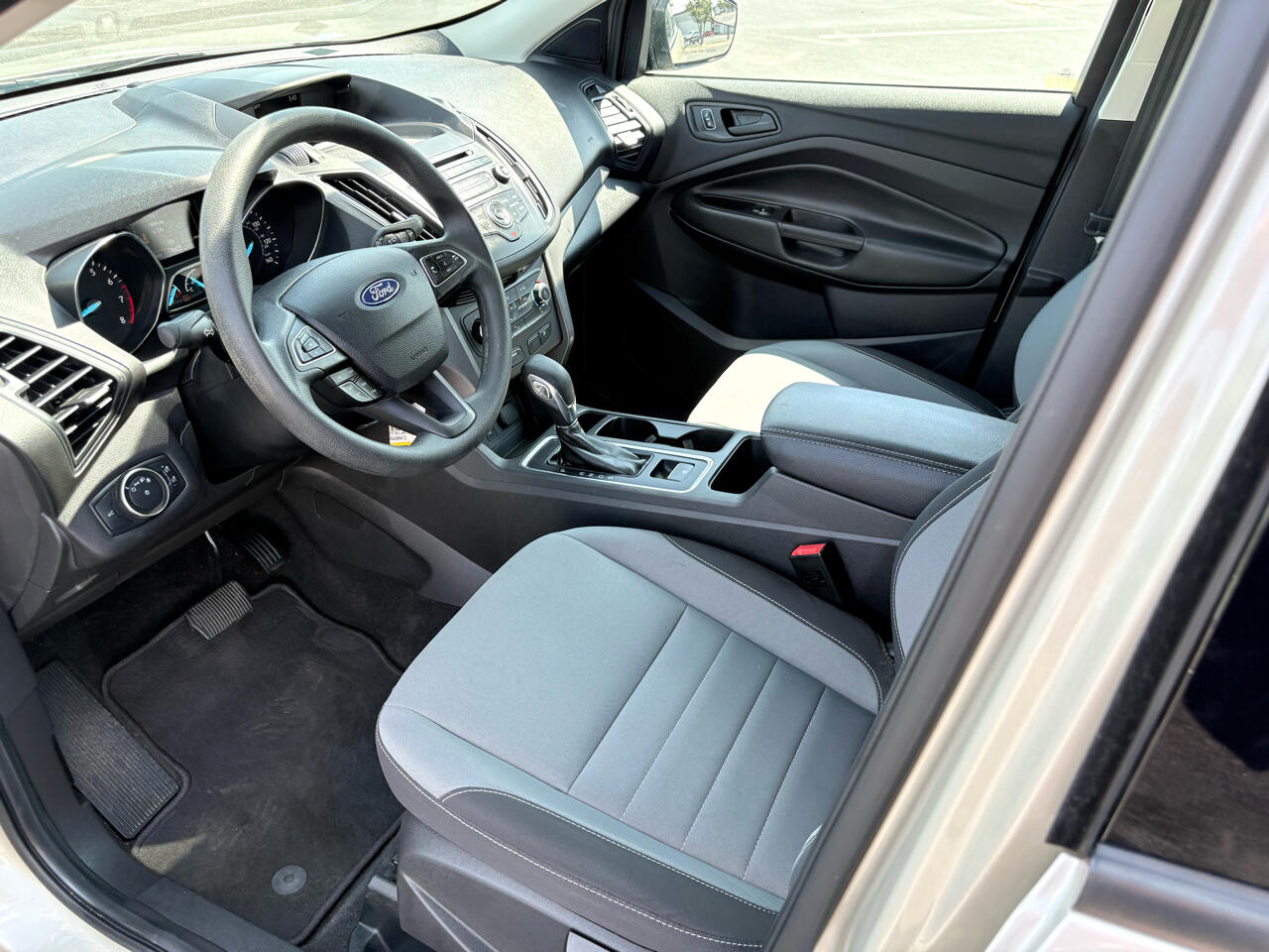 Ford Escape S FWD 2018 Ford Escape S FWD 2018