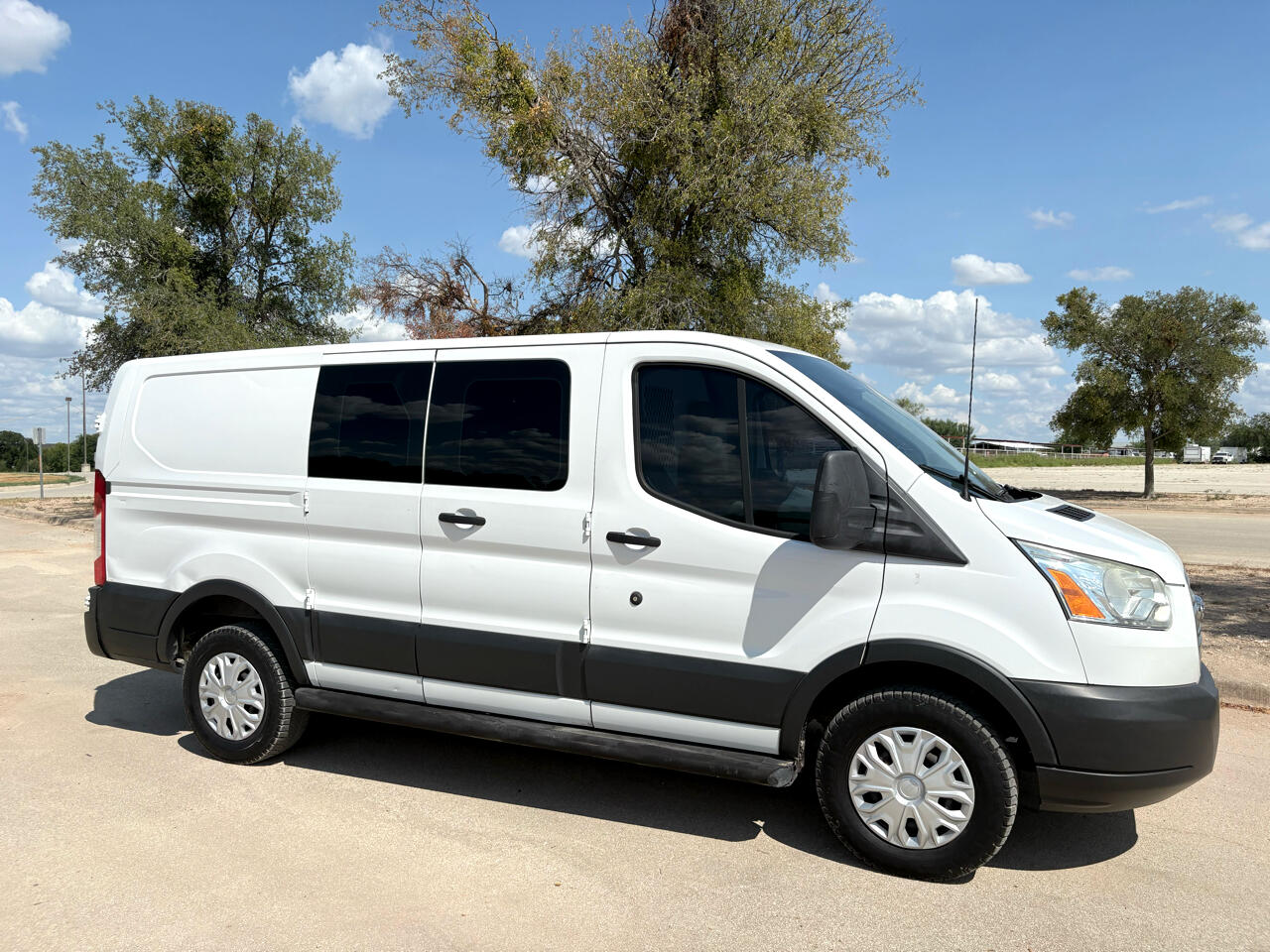 2015 Ford Transit Van photo 25