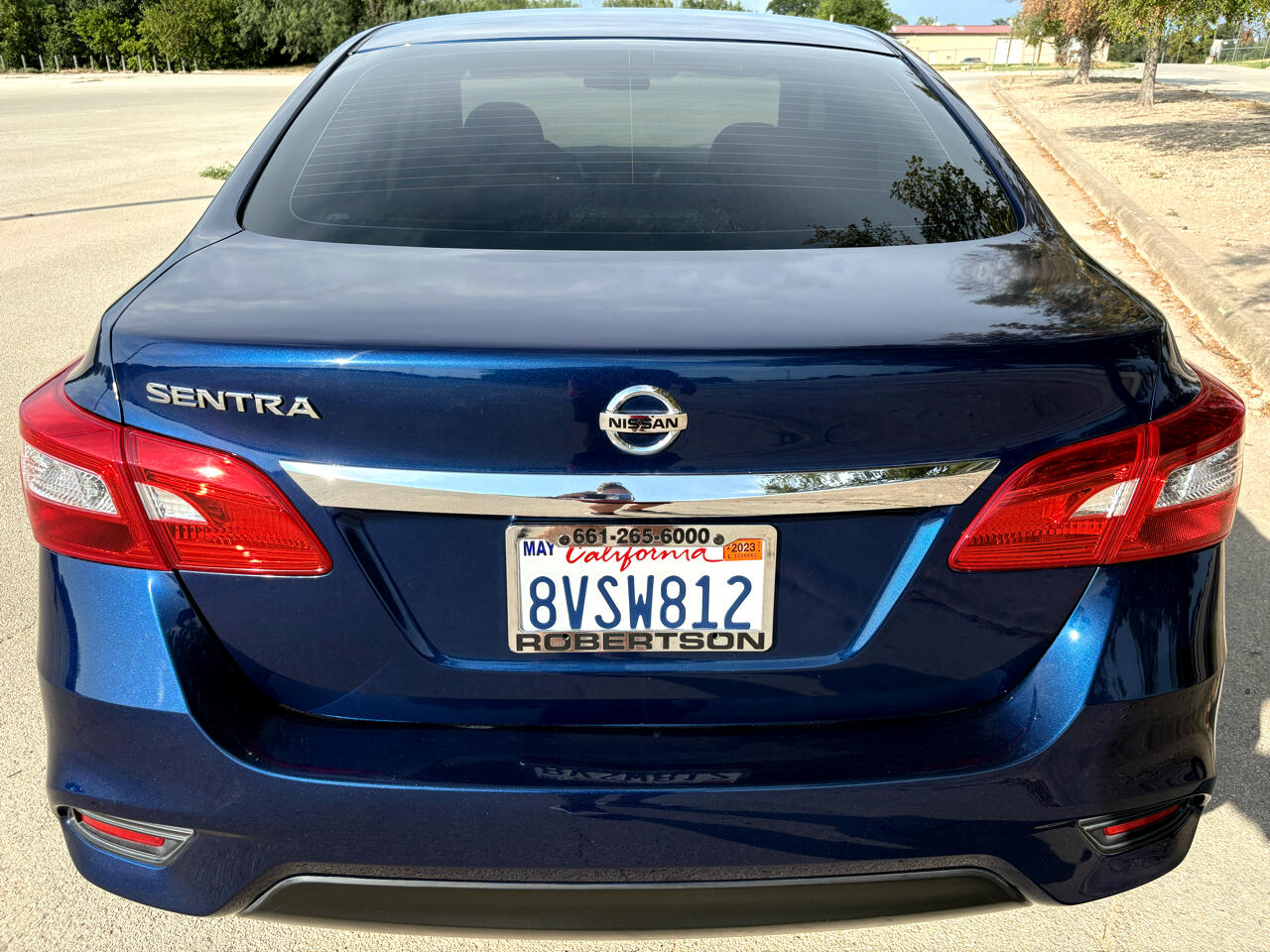 2018 Nissan Sentra S photo 6