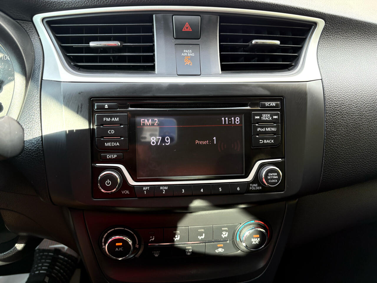 2018 Nissan Sentra S photo 24