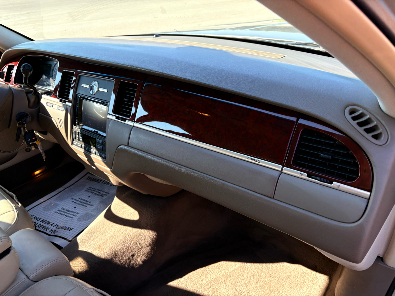 Lincoln Town Car Signature 2003 Lincoln Town Car Signature 2003