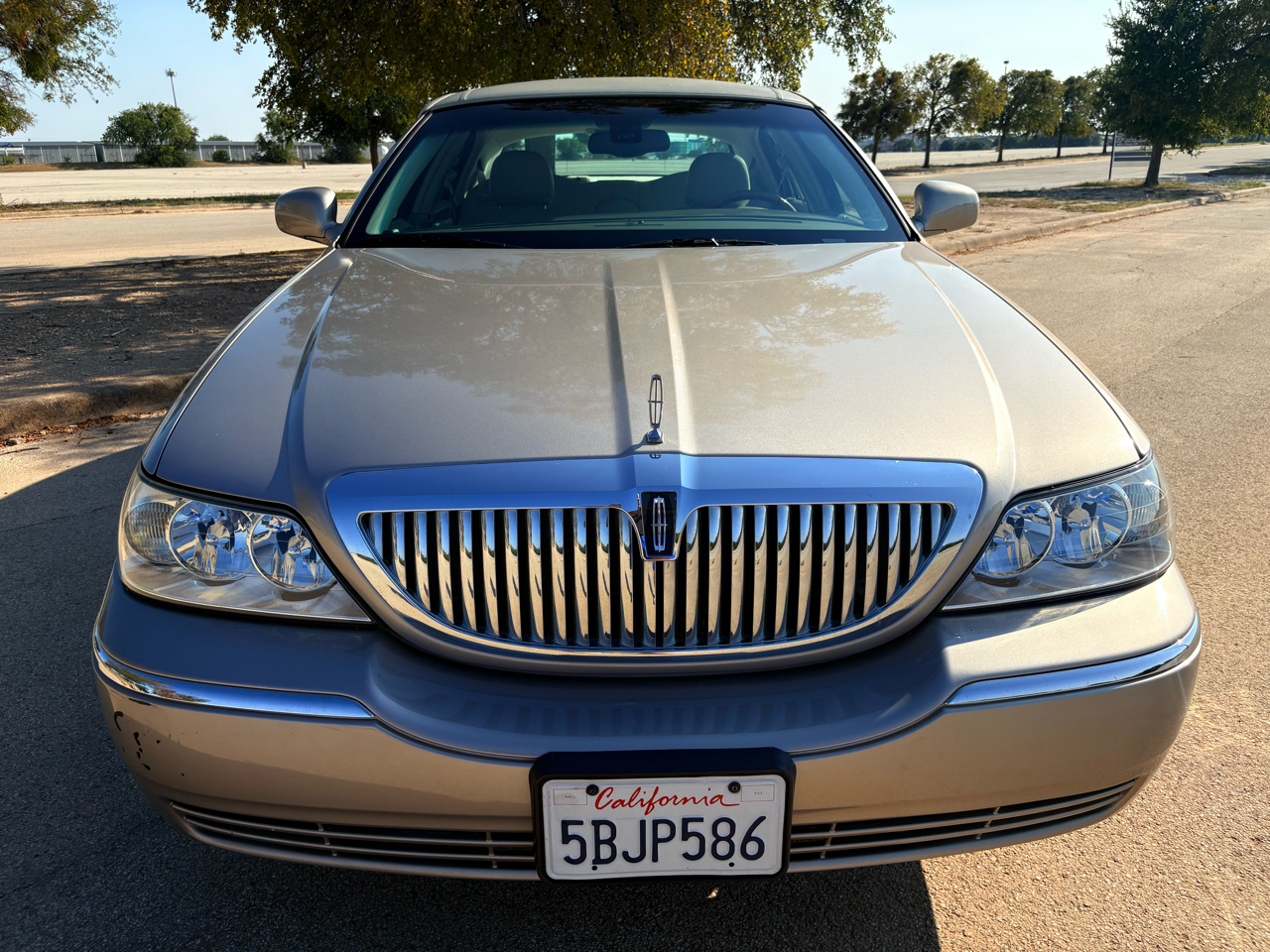 Lincoln Town Car Signature 2003 Lincoln Town Car Signature 2003