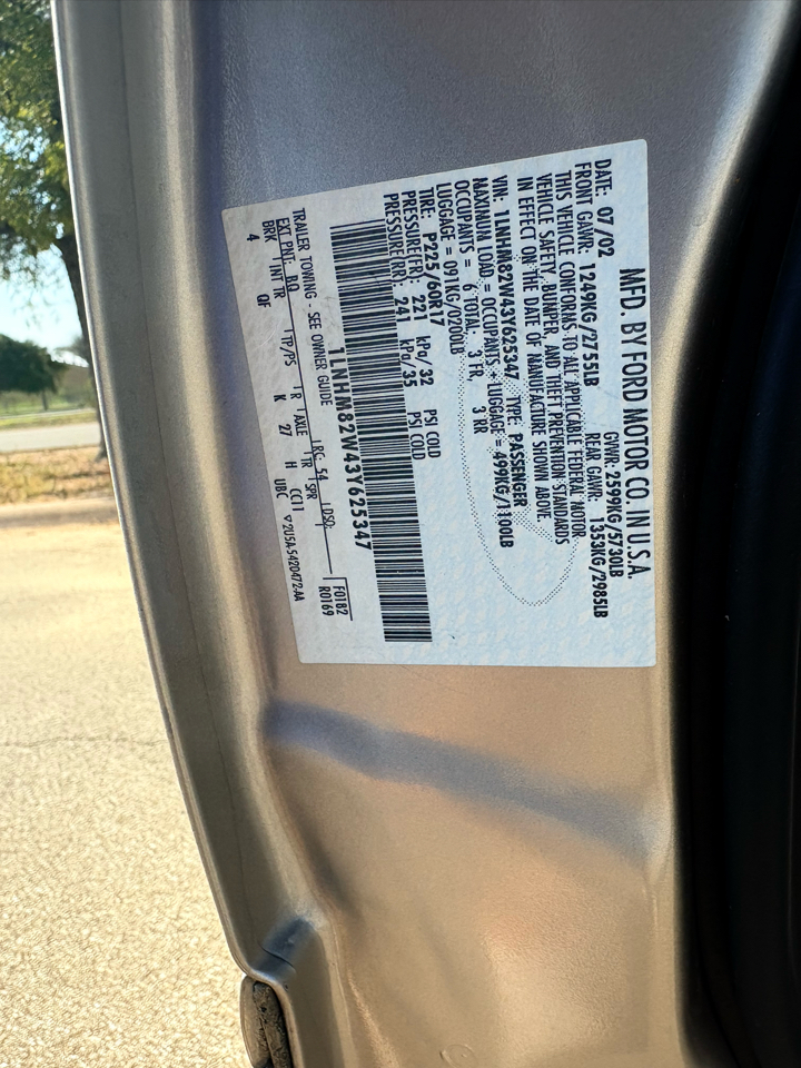 Lincoln Town Car Signature 2003 Lincoln Town Car Signature 2003