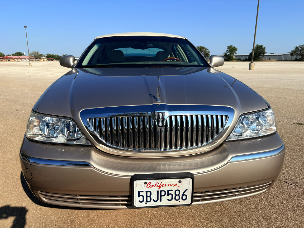Lincoln Town Car Signature 2003 Lincoln Town Car Signature 2003
