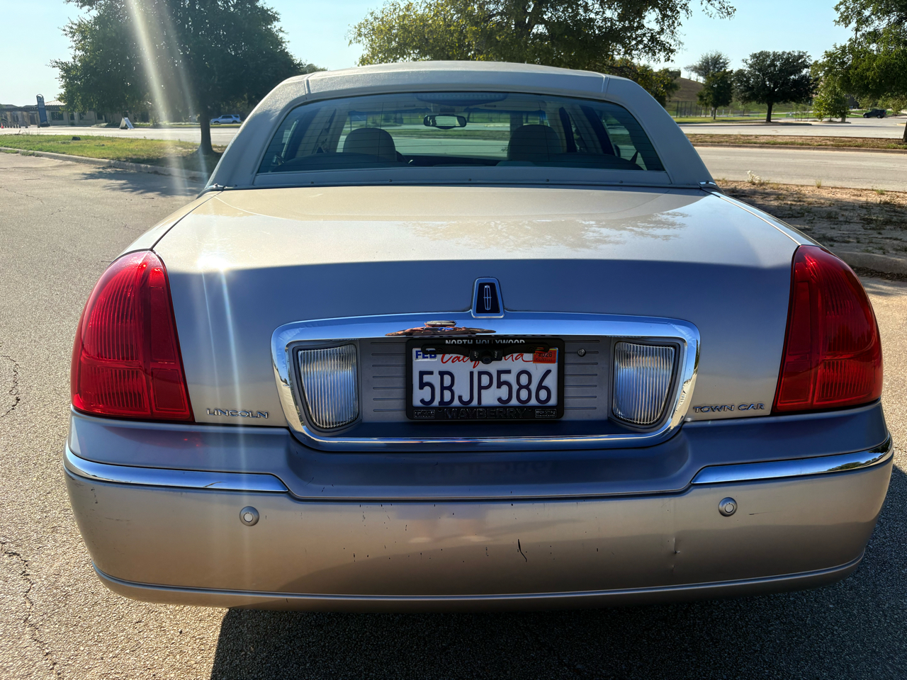 Lincoln Town Car Signature 2003 Lincoln Town Car Signature 2003