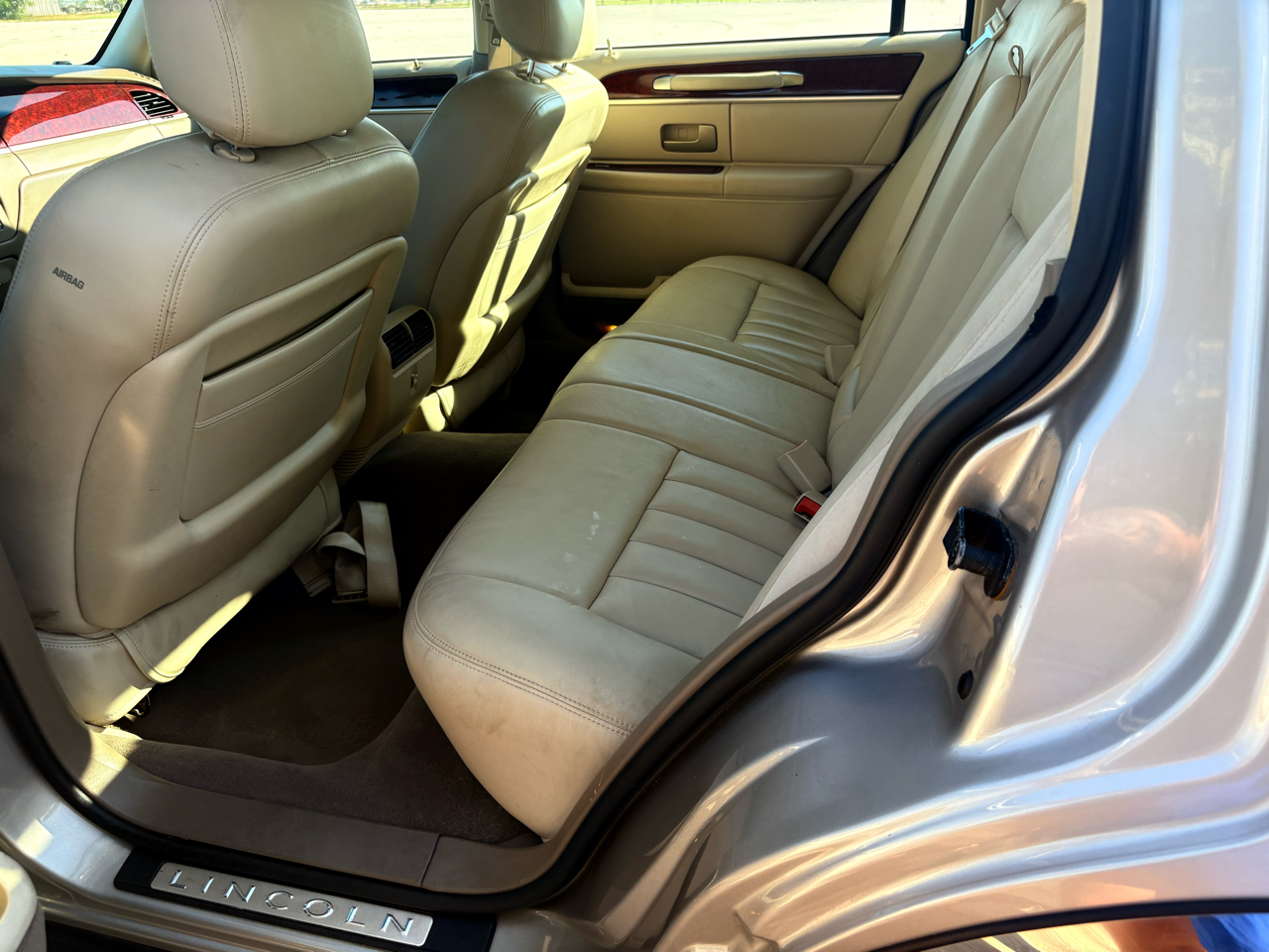 Lincoln Town Car Signature 2003 Lincoln Town Car Signature 2003