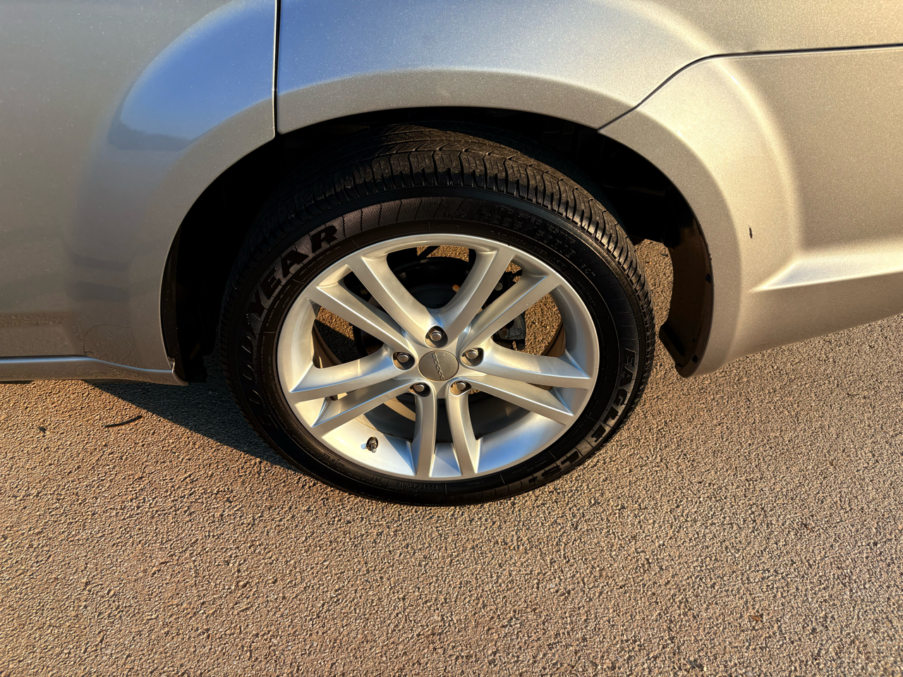 Dodge Avenger SXT 2013 Dodge Avenger SXT 2013