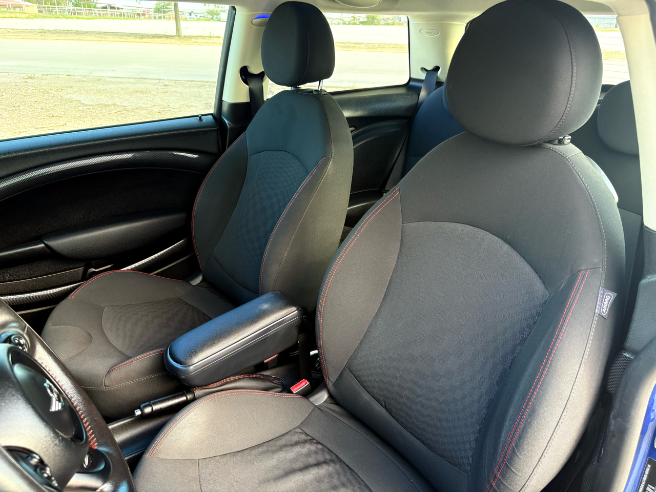 2013 Mini Cooper Hardtop S photo 14