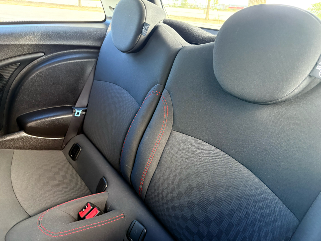 2013 Mini Cooper Hardtop S photo 16