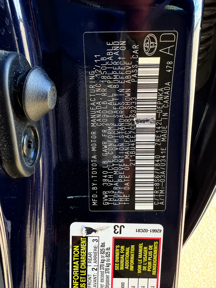 2012 Toyota Corolla LE photo 13