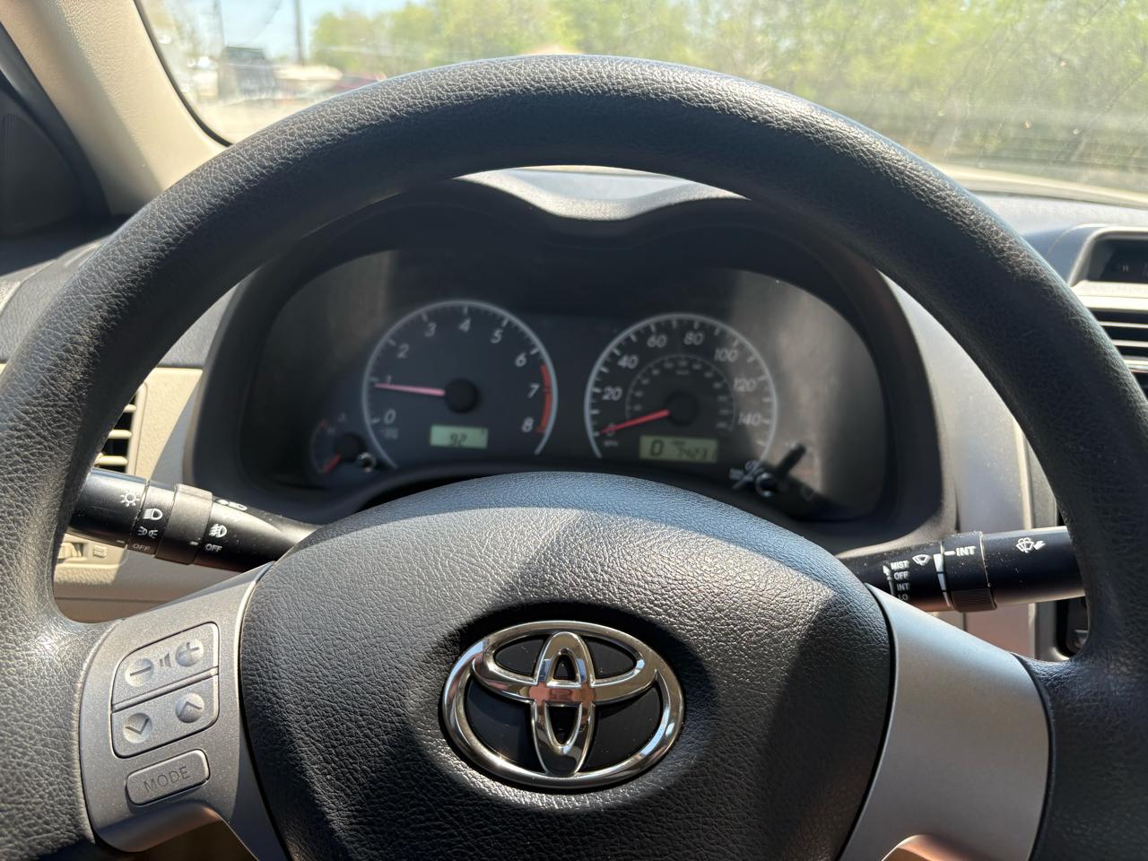 Toyota Corolla  2012