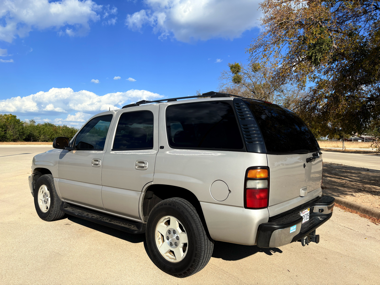 Chevrolet Tahoe 2WD 2004 Chevrolet Tahoe 2WD 2004