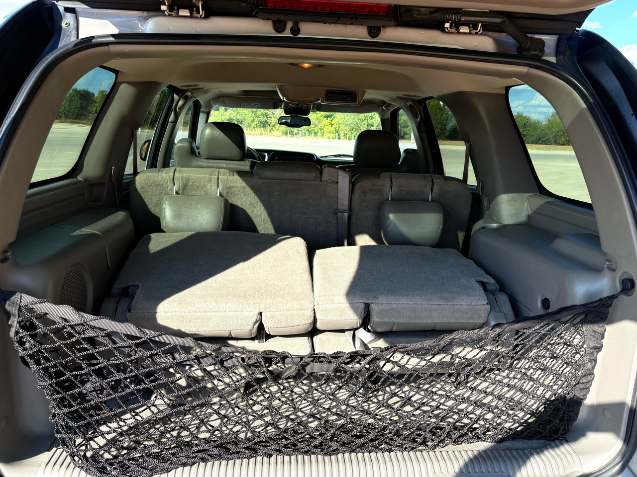 Chevrolet Tahoe 2WD 2004 Chevrolet Tahoe 2WD 2004