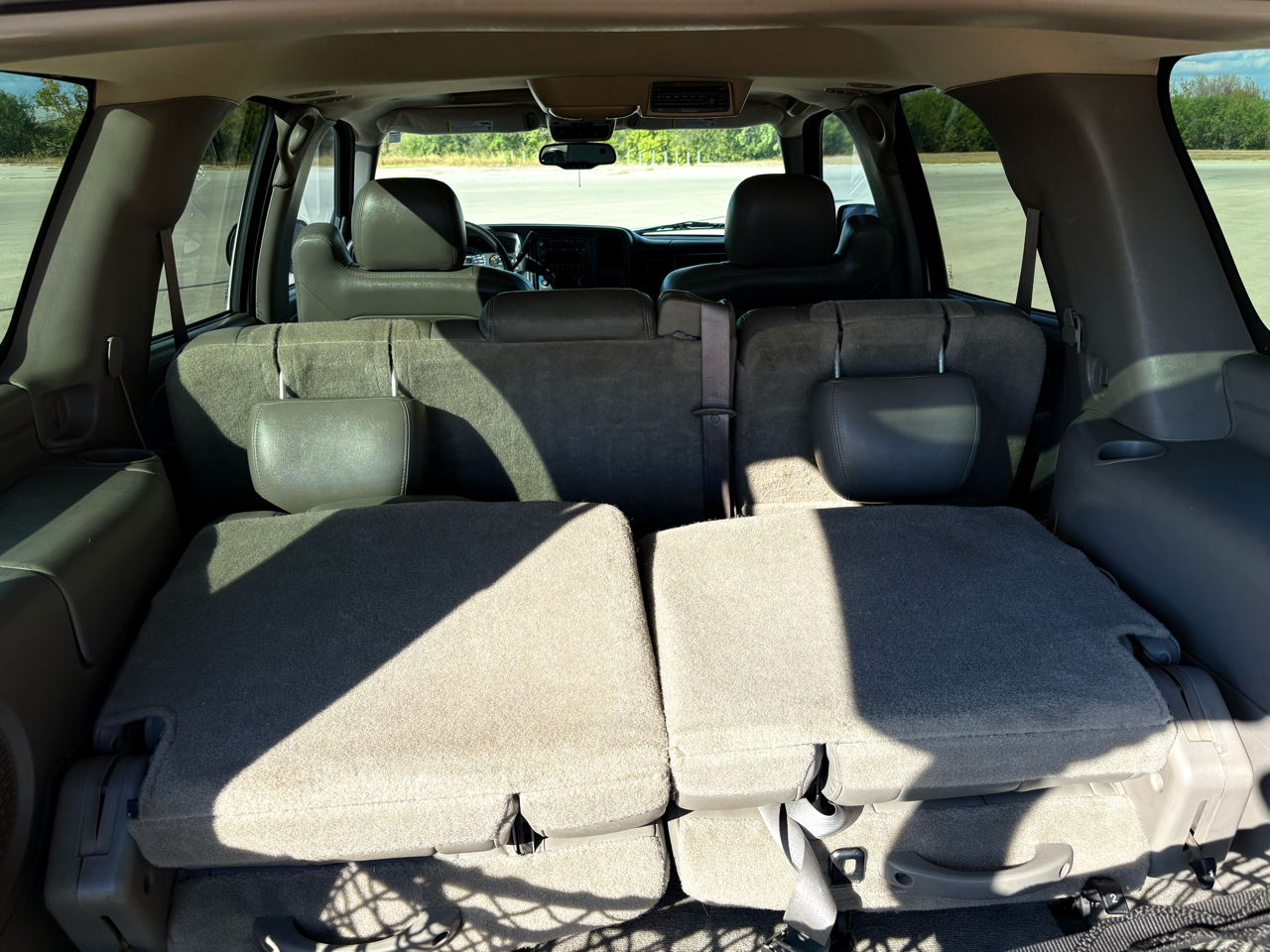 Chevrolet Tahoe 2WD 2004 Chevrolet Tahoe 2WD 2004