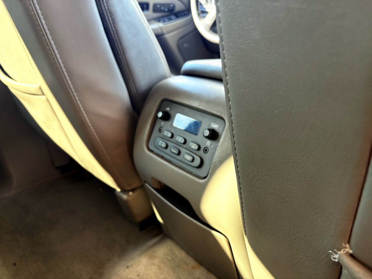 Chevrolet Tahoe 2WD 2004 Chevrolet Tahoe 2WD 2004