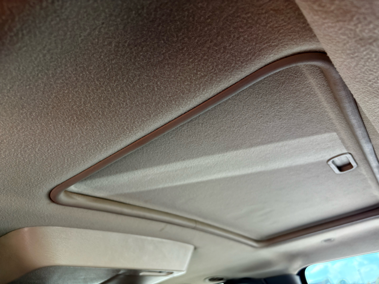 Chevrolet Tahoe 2WD 2004 Chevrolet Tahoe 2WD 2004