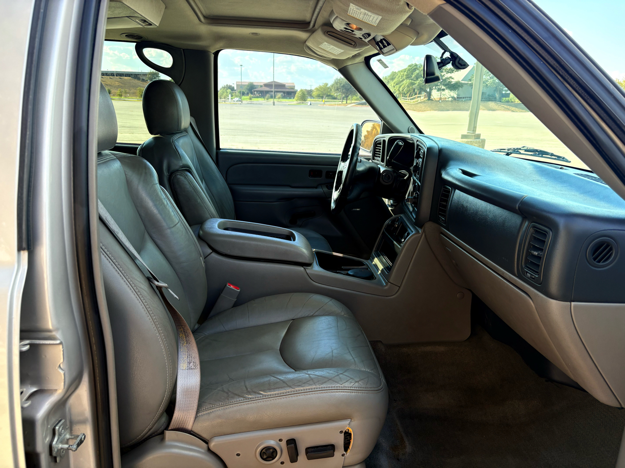 Chevrolet Tahoe 2WD 2004 Chevrolet Tahoe 2WD 2004