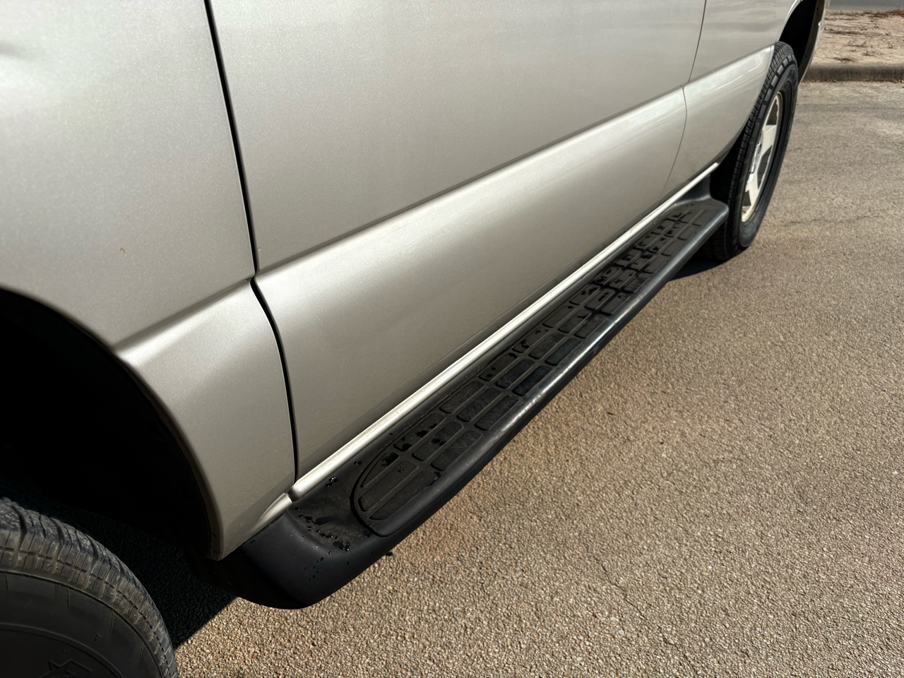 Chevrolet Tahoe 2WD 2004 Chevrolet Tahoe 2WD 2004