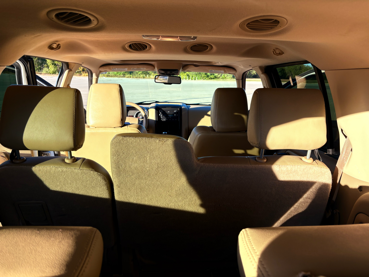 Ford Explorer XLT 4.0L 2WD 2010