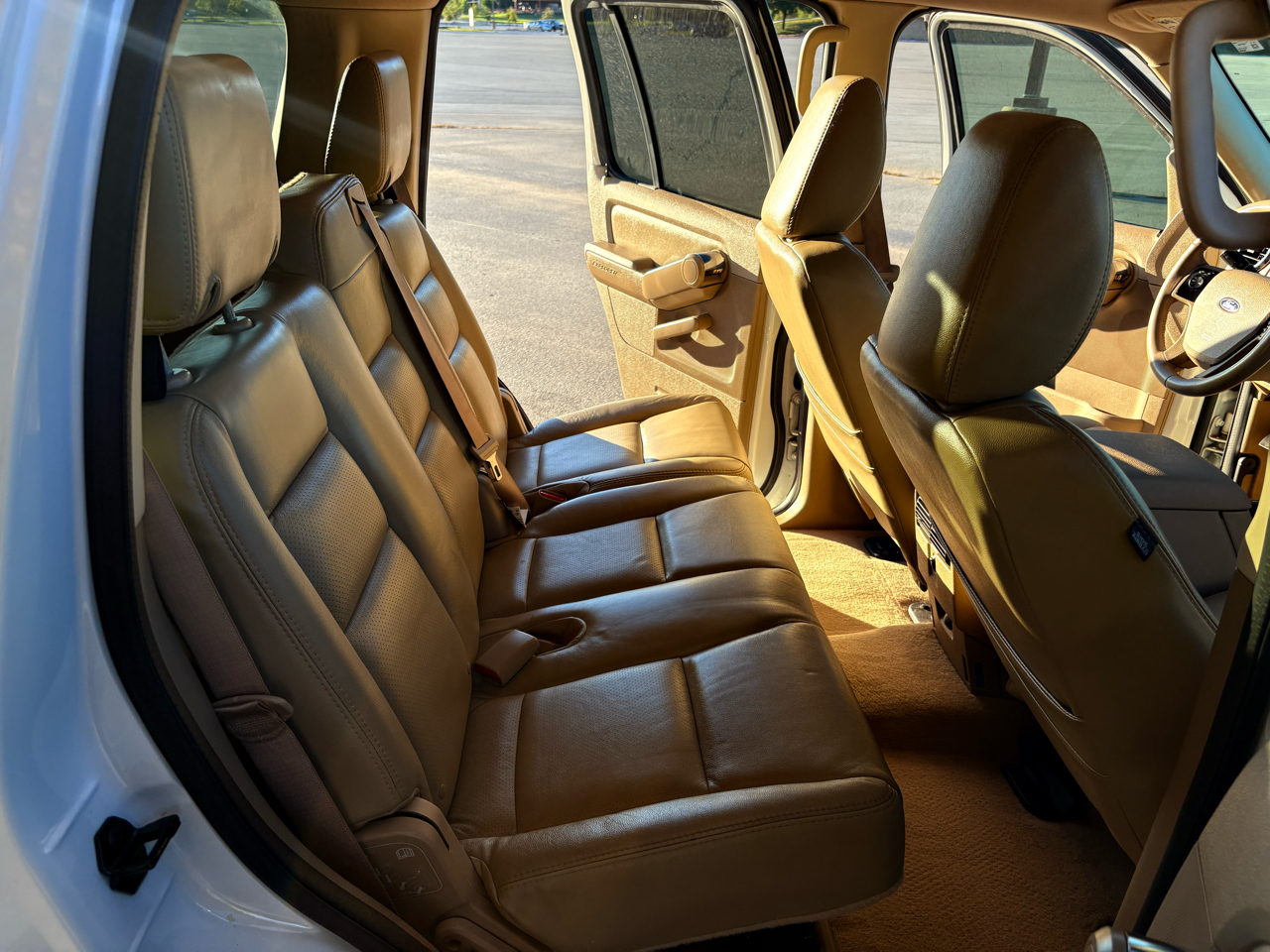 Ford Explorer XLT 4.0L 2WD 2010