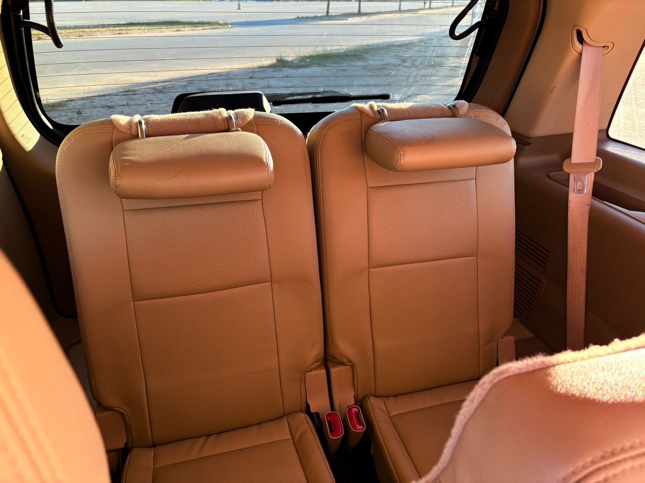 Ford Explorer XLT 4.0L 2WD 2010