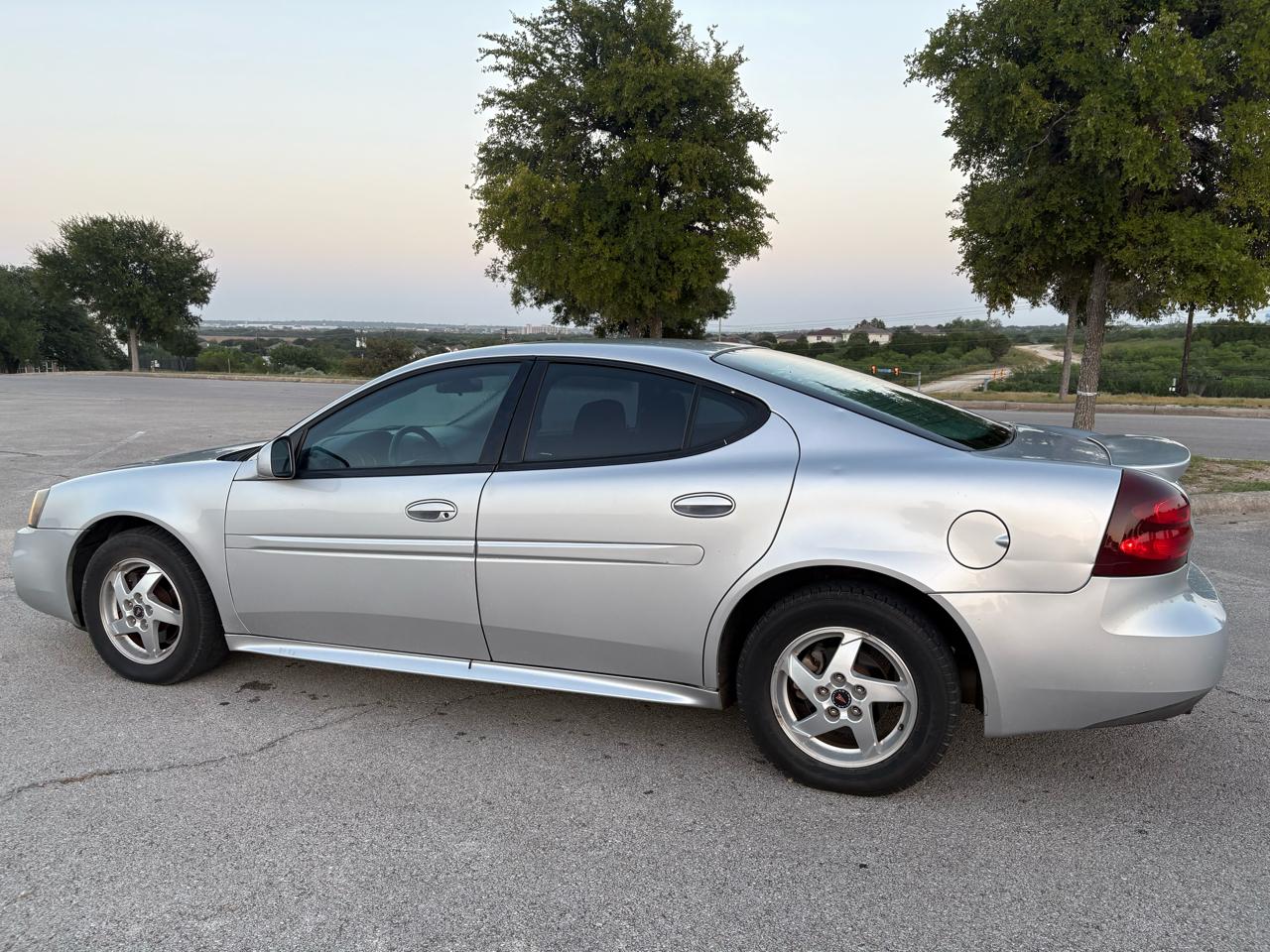Pontiac Grand Prix GT2 2004