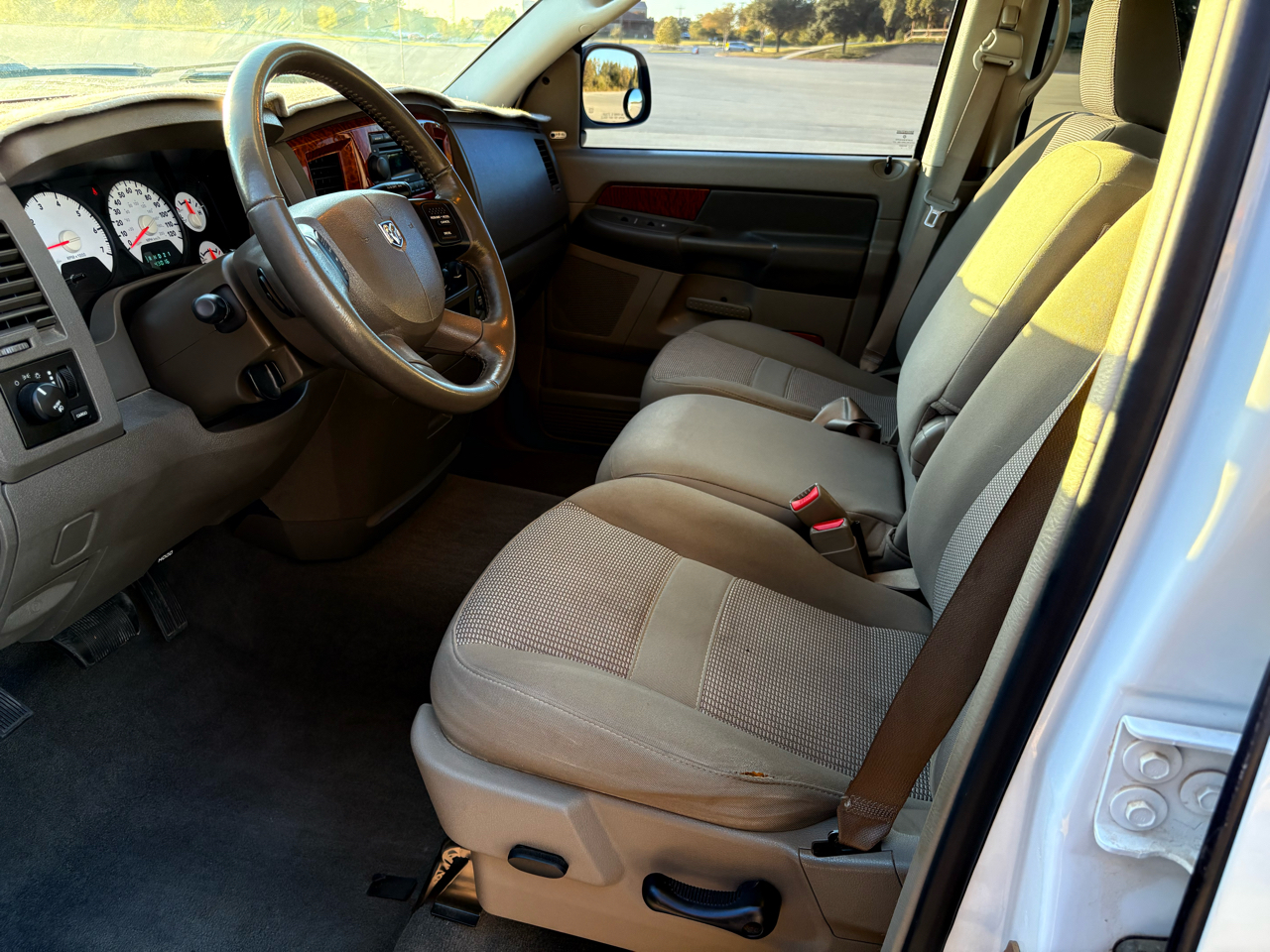 2006 Dodge Ram SLT photo 3