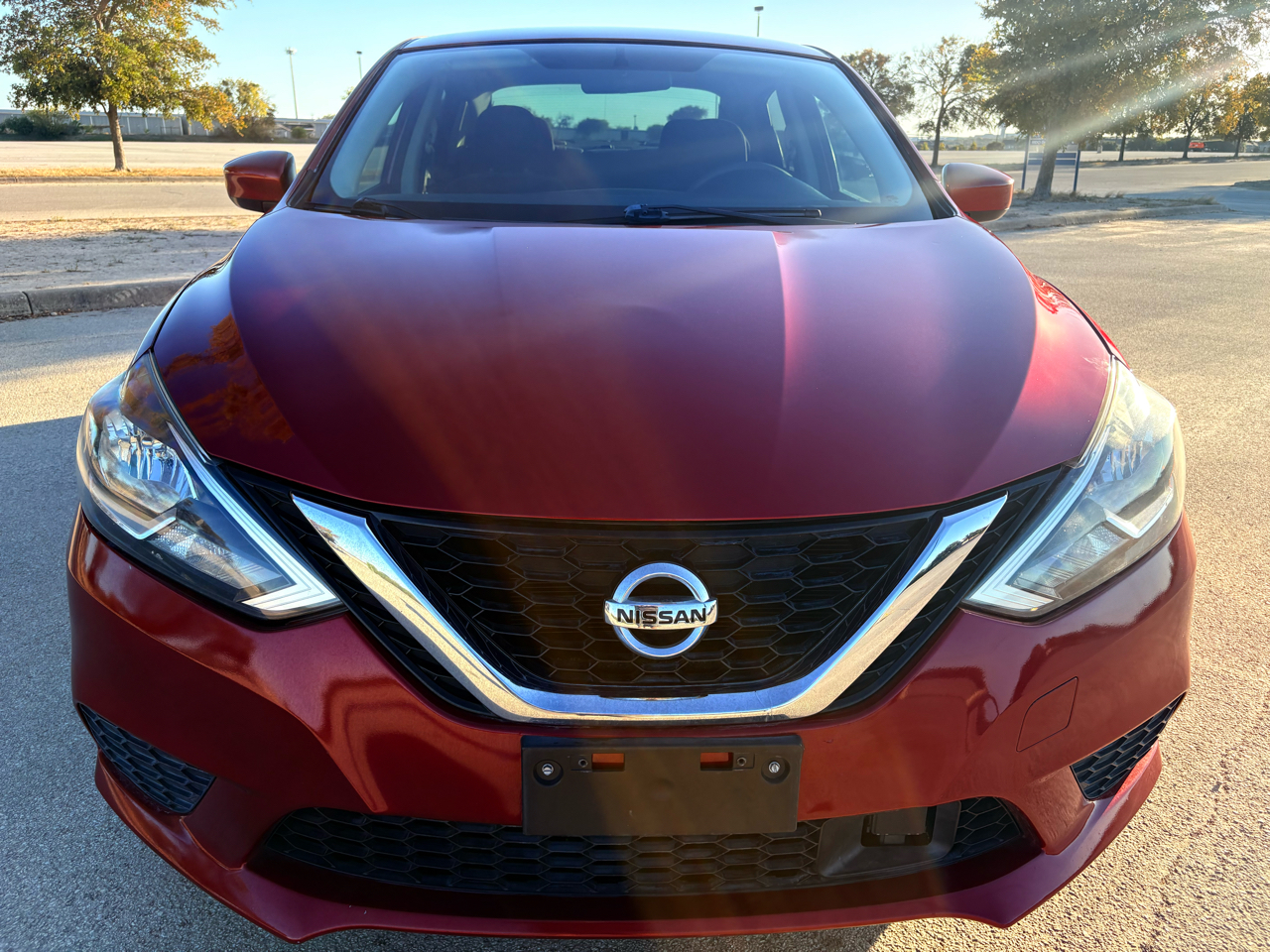 2018 Nissan Sentra SV photo 3
