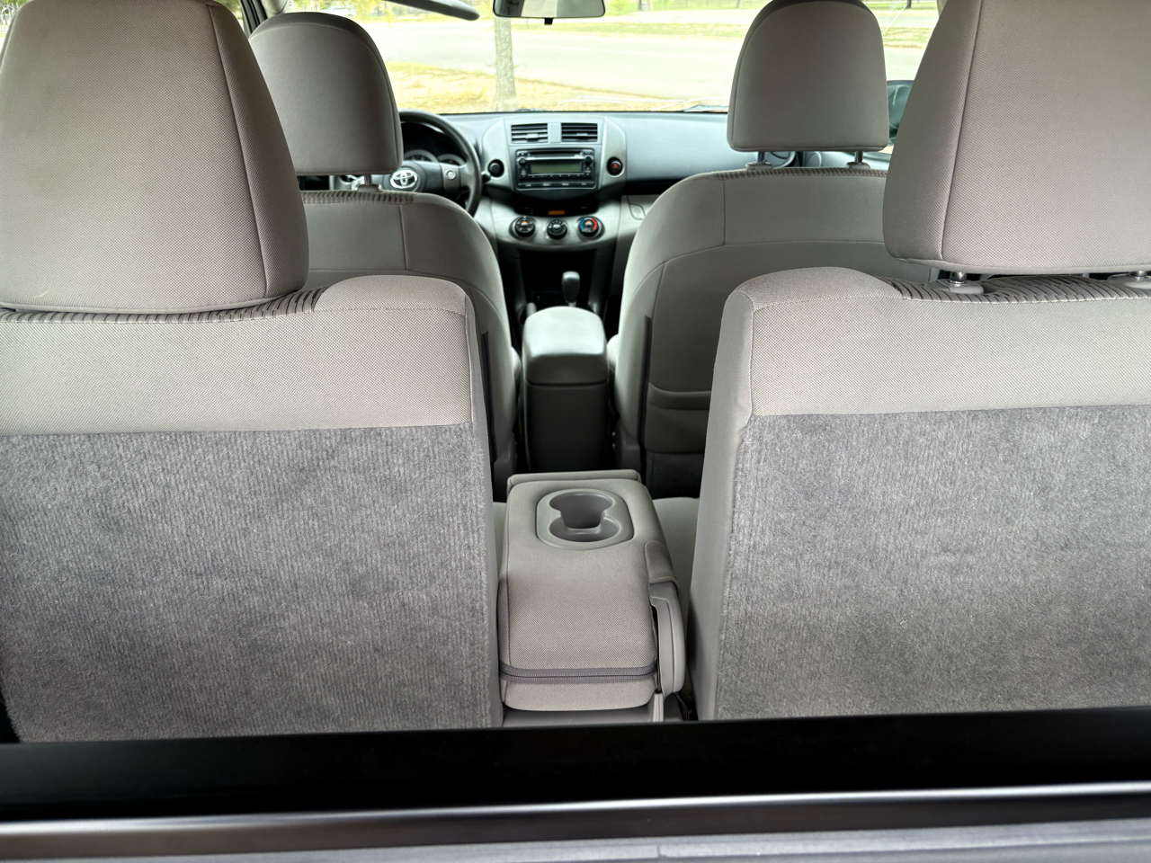 2012 Toyota RAV4 Base photo 4