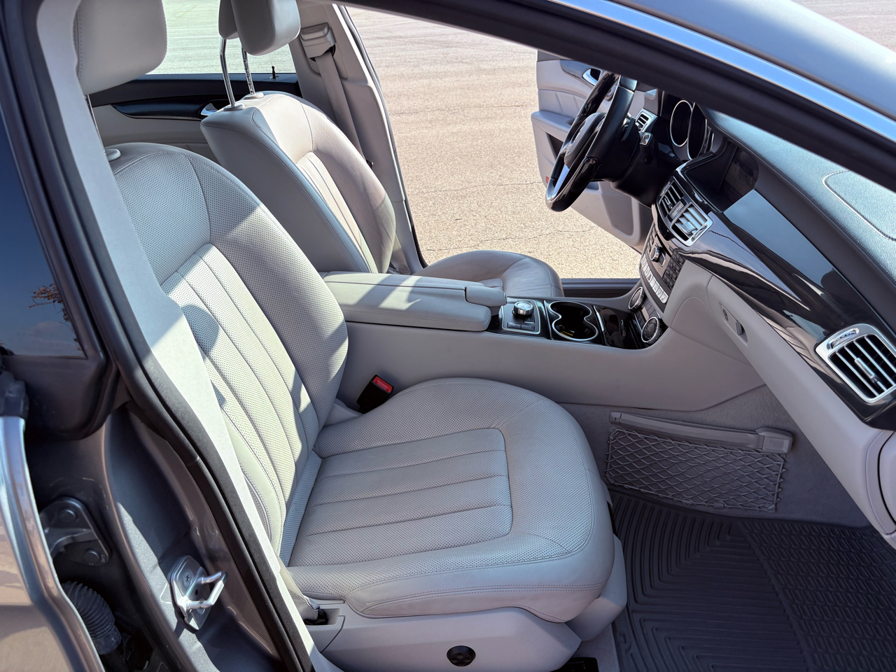 Mercedes-Benz CLS-Class CLS550 2012