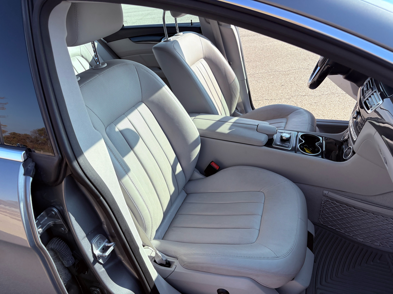 Mercedes-Benz CLS-Class CLS550 2012