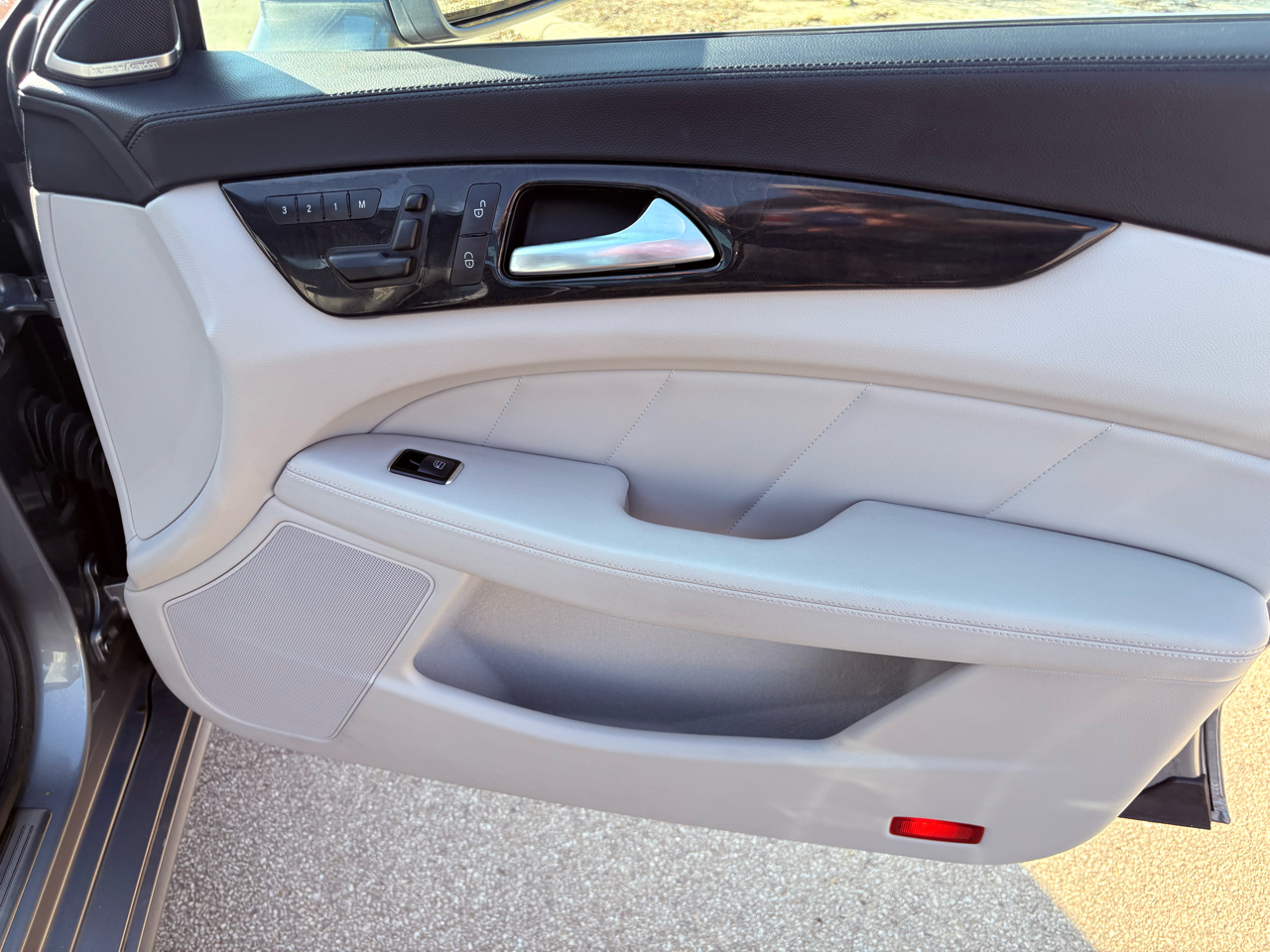 Mercedes-Benz CLS-Class CLS550 2012