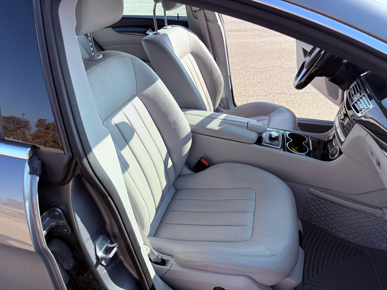 Mercedes-Benz CLS-Class CLS550 2012