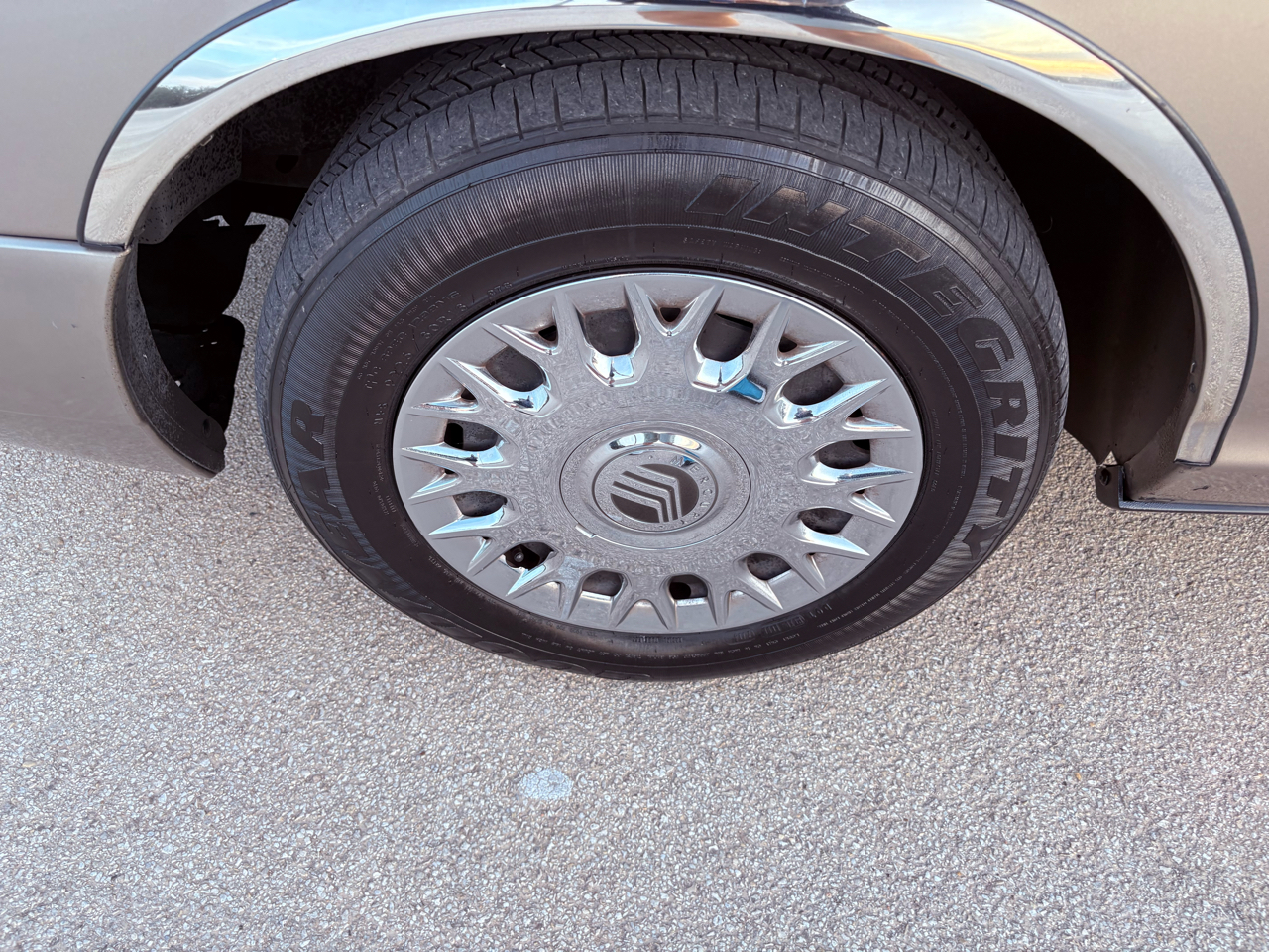 Mercury Grand Marquis GS 2003