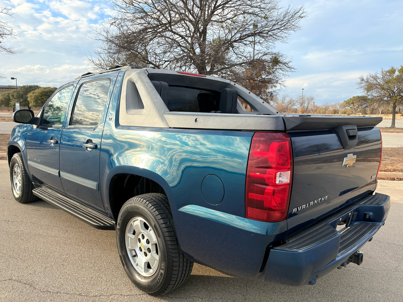 Chevrolet Avalanche 2WD Crew Cab 130" LT w/3LT 2007